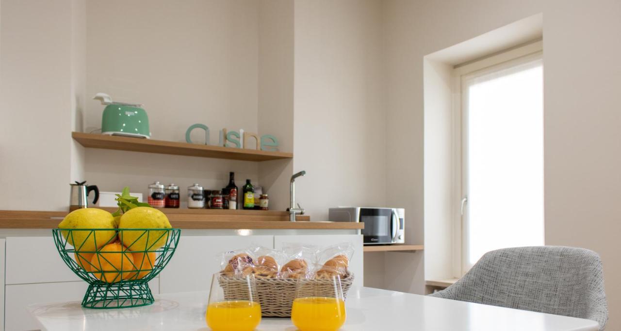 Aqualago Casa Vacanze Apartment C Verbania Eksteriør billede