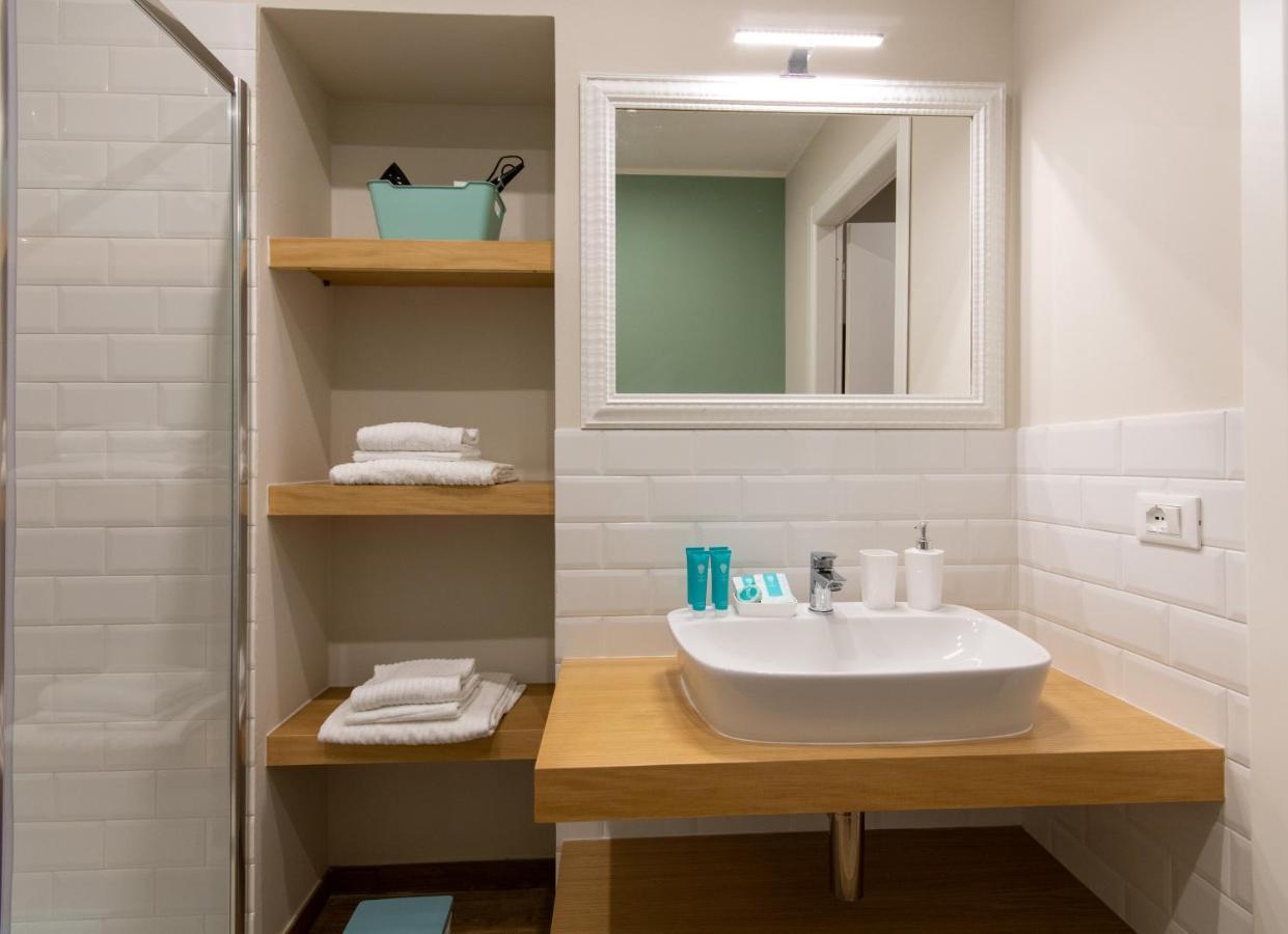 Aqualago Casa Vacanze Apartment C Verbania Eksteriør billede