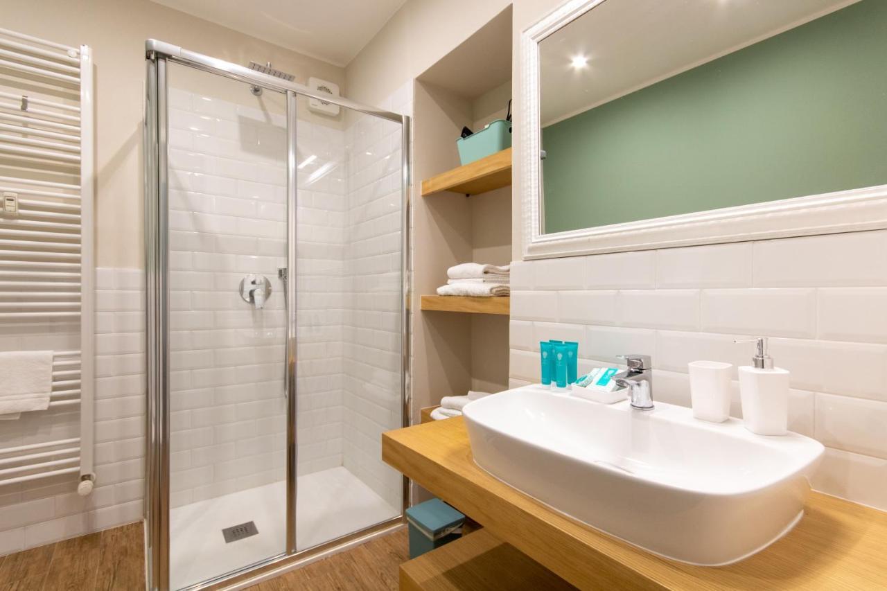 Aqualago Casa Vacanze Apartment C Verbania Eksteriør billede