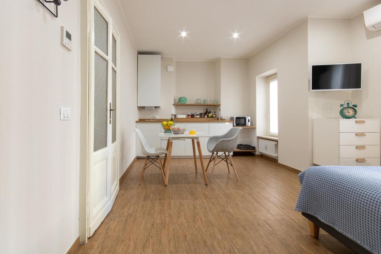 Aqualago Casa Vacanze Apartment C Verbania Eksteriør billede
