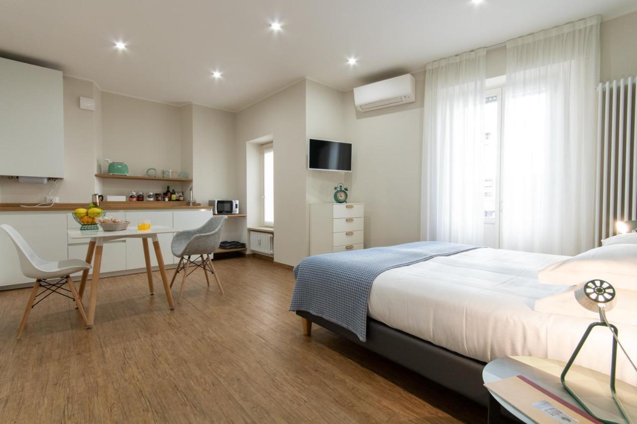 Aqualago Casa Vacanze Apartment C Verbania Eksteriør billede